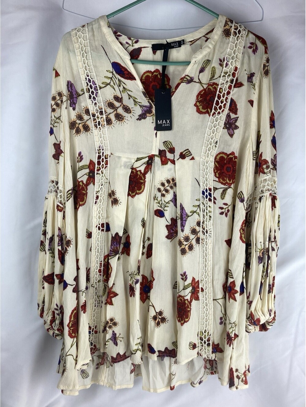 NEW Womenโs Size M MAX Jeans Marbella Print Floral Boho Tunic Top Crochet V-Neck